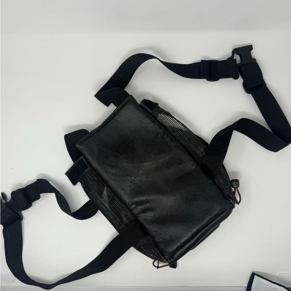 Pet Backpack Carrier. Zip & Velcro Closures. Inside Safety Hook. Adjustable.